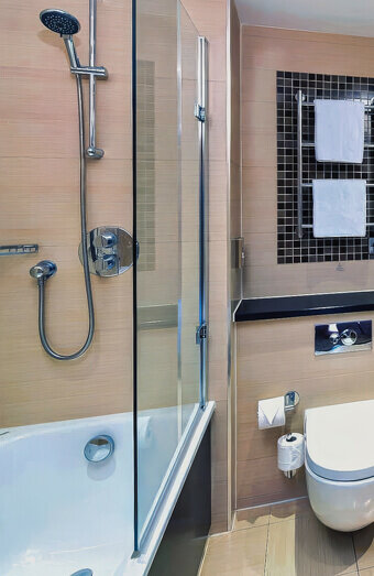 https://blockeddrainsgirrawheen.com.au/uploads/2025/07/blocked-shower-drains-26575.jpg