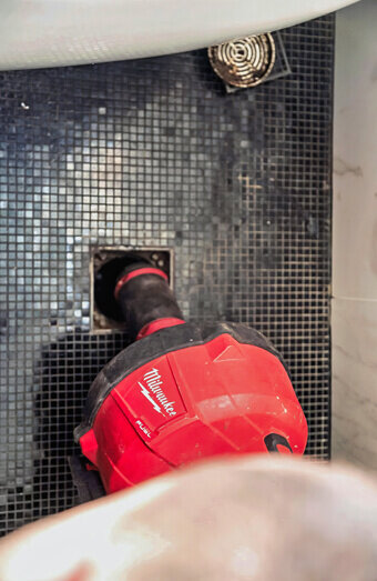 https://blockeddrainsgirrawheen.com.au/uploads/2025/07/blocked-shower-drains-49713.jpg