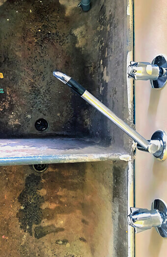 https://blockeddrainsgirrawheen.com.au/uploads/2025/07/blocked-sink-70468.jpg