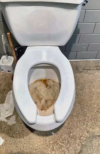 https://blockeddrainsgirrawheen.com.au/uploads/2025/07/blocked-toilet-27776.jpg