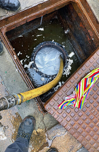 https://blockeddrainsgirrawheen.com.au/uploads/2025/07/hero-blocked-sewers-19711.jpg